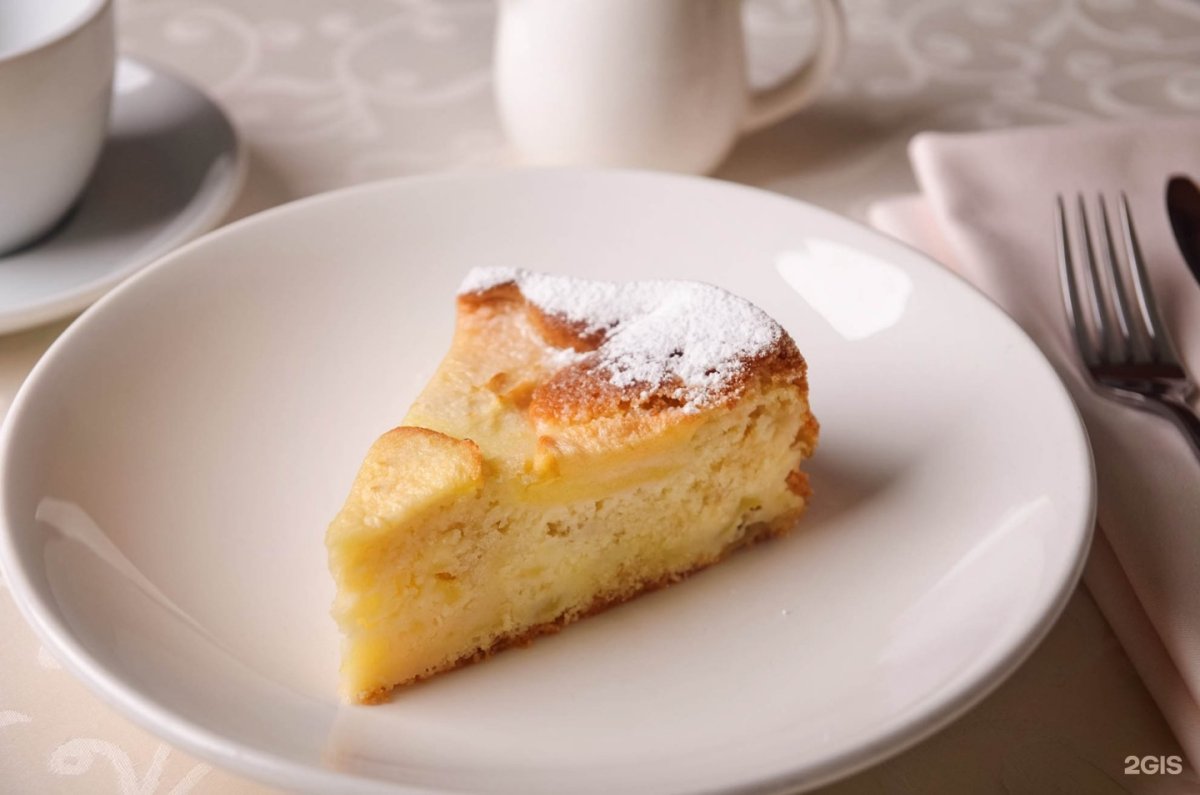 Шарлотка с яблоками ресторан