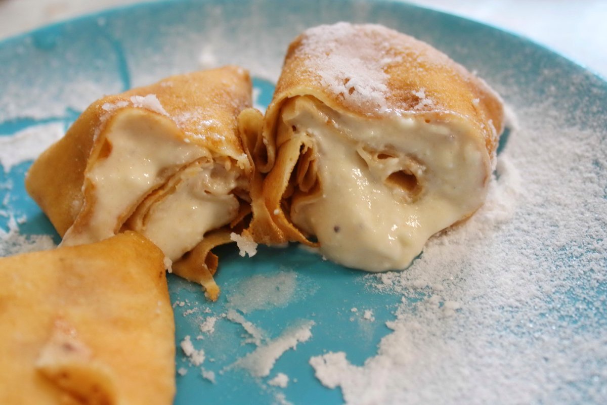 Блины с банановой начинкой