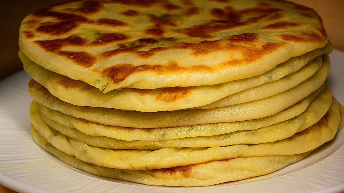 Сырные блинчики с петрушкой