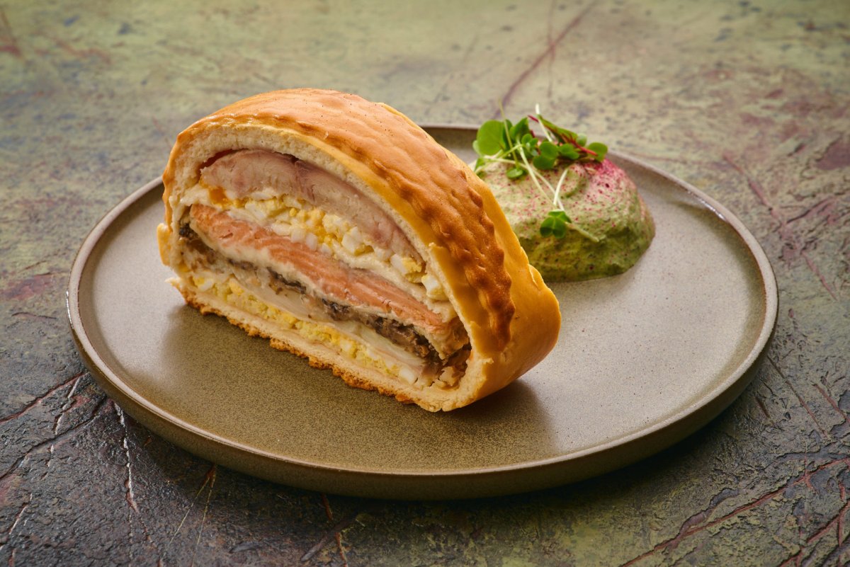 Кулебяка с капустой и грибами