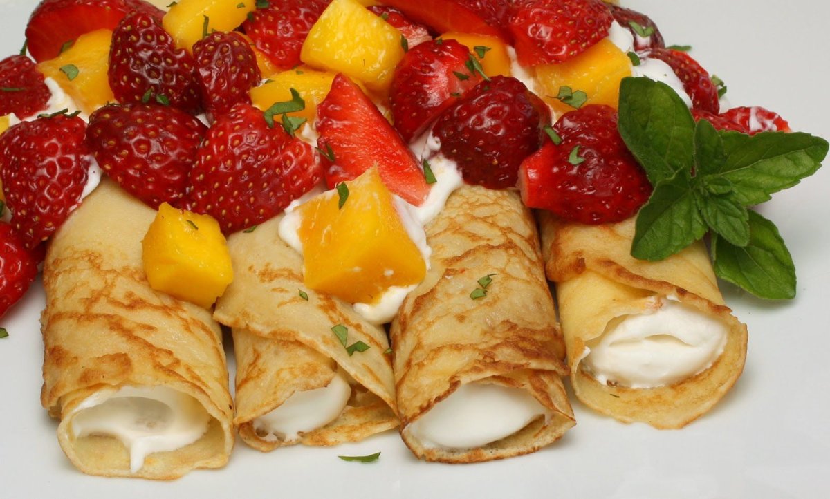Блины с мясной начинкой