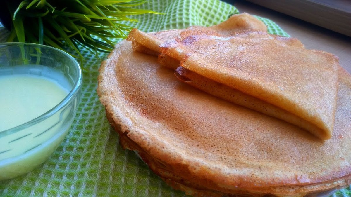 Заварные блины на молоке и кипятке с дырочками