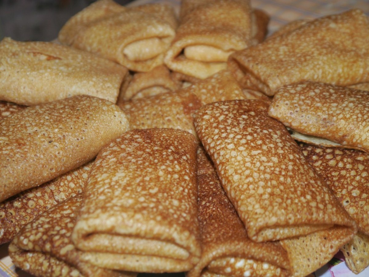 Блины на молоке с дырочками