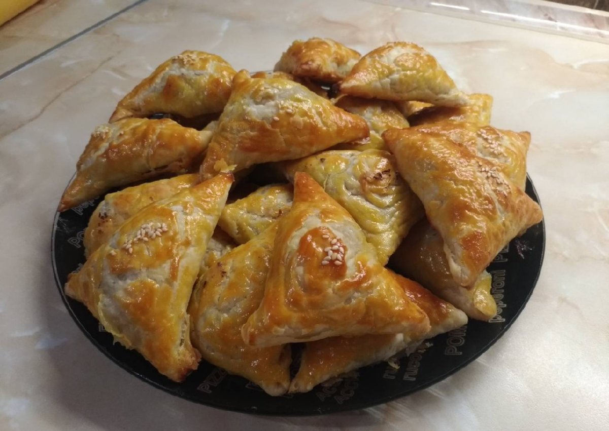 Самса из слоеного