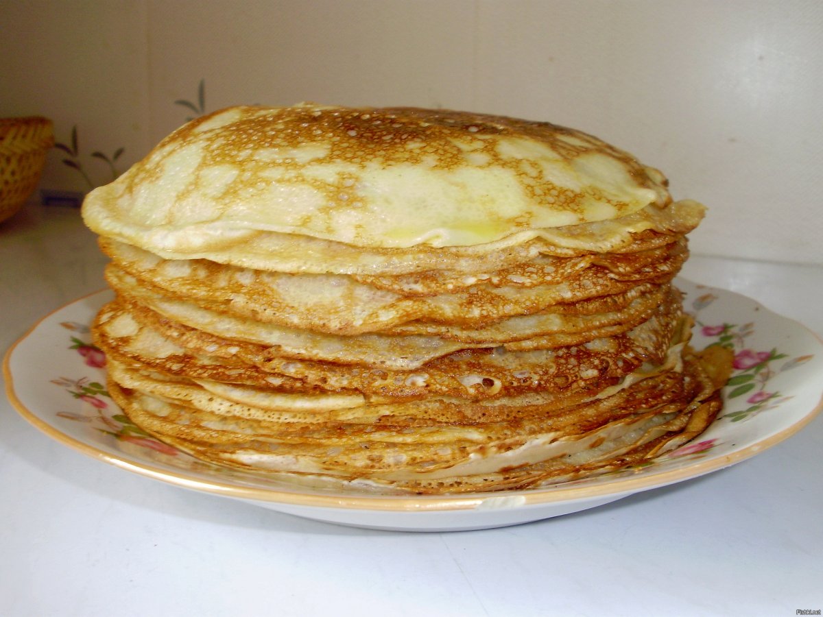 Блины на тарелке