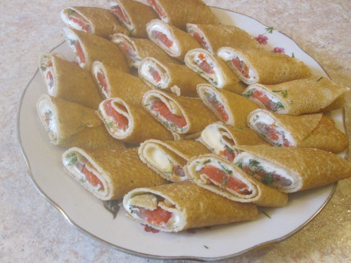Рулетики из блинов