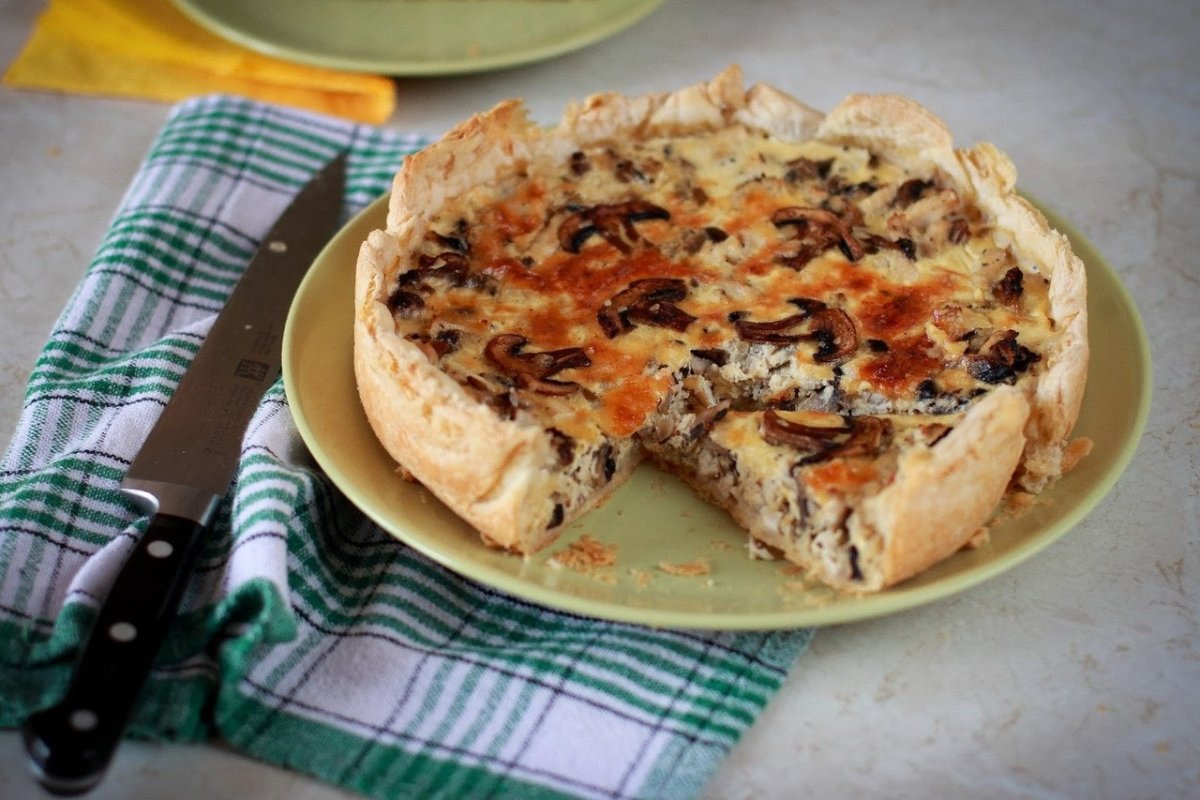 КИШ Лорен с грибами и сыром