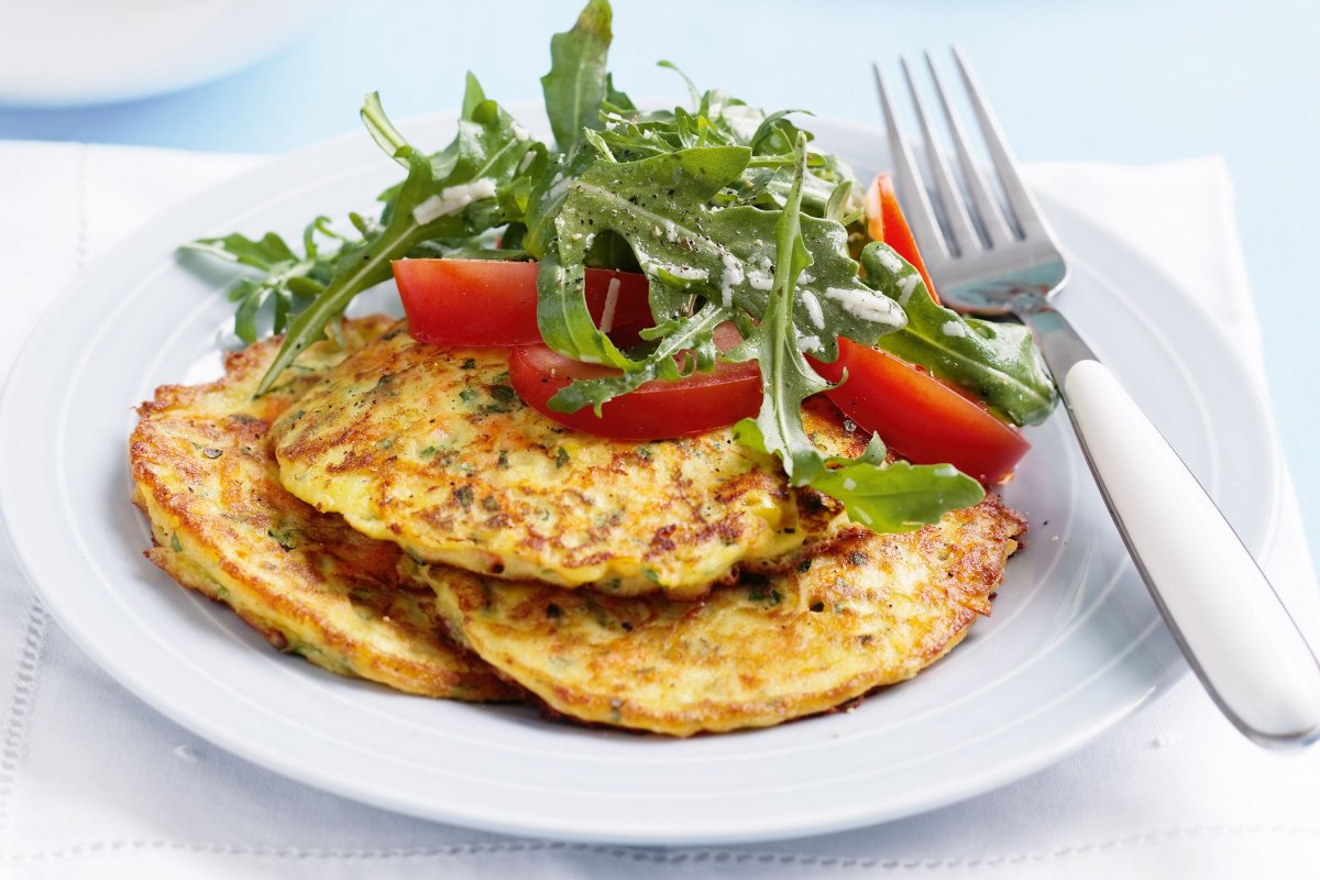 Драники из моркови, цукини и Кавказского сыра