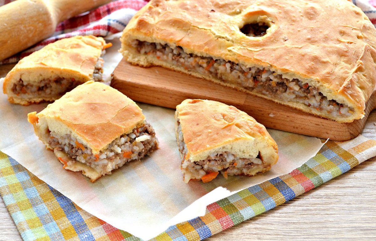 Мясной пирог с фаршем в духовке