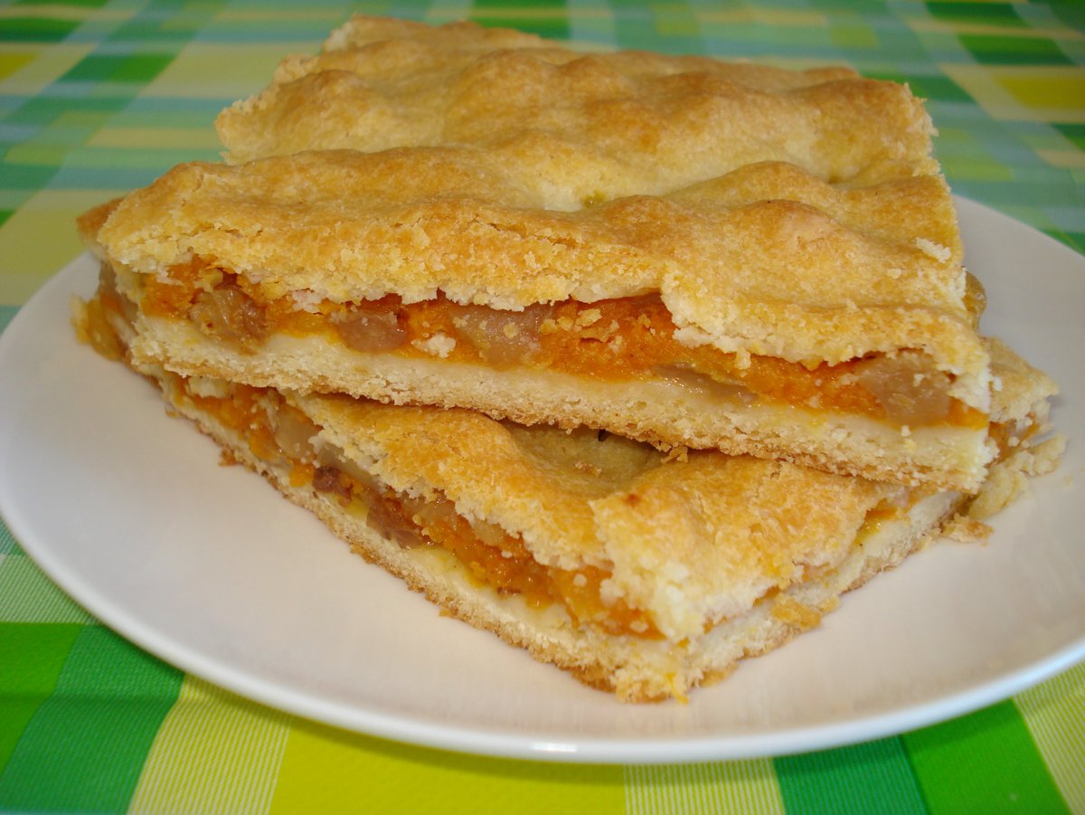 Пирог с начинкой из тыквы