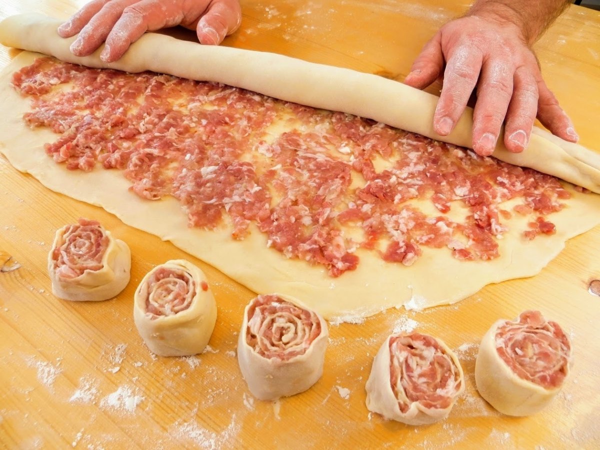 Рулетики с фаршем