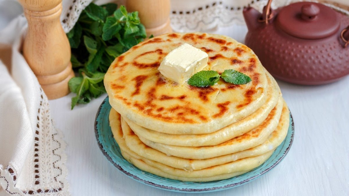 Блинчики с форелью и творожным сыром