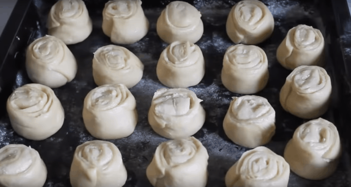 Дрожжевые булочки розочки