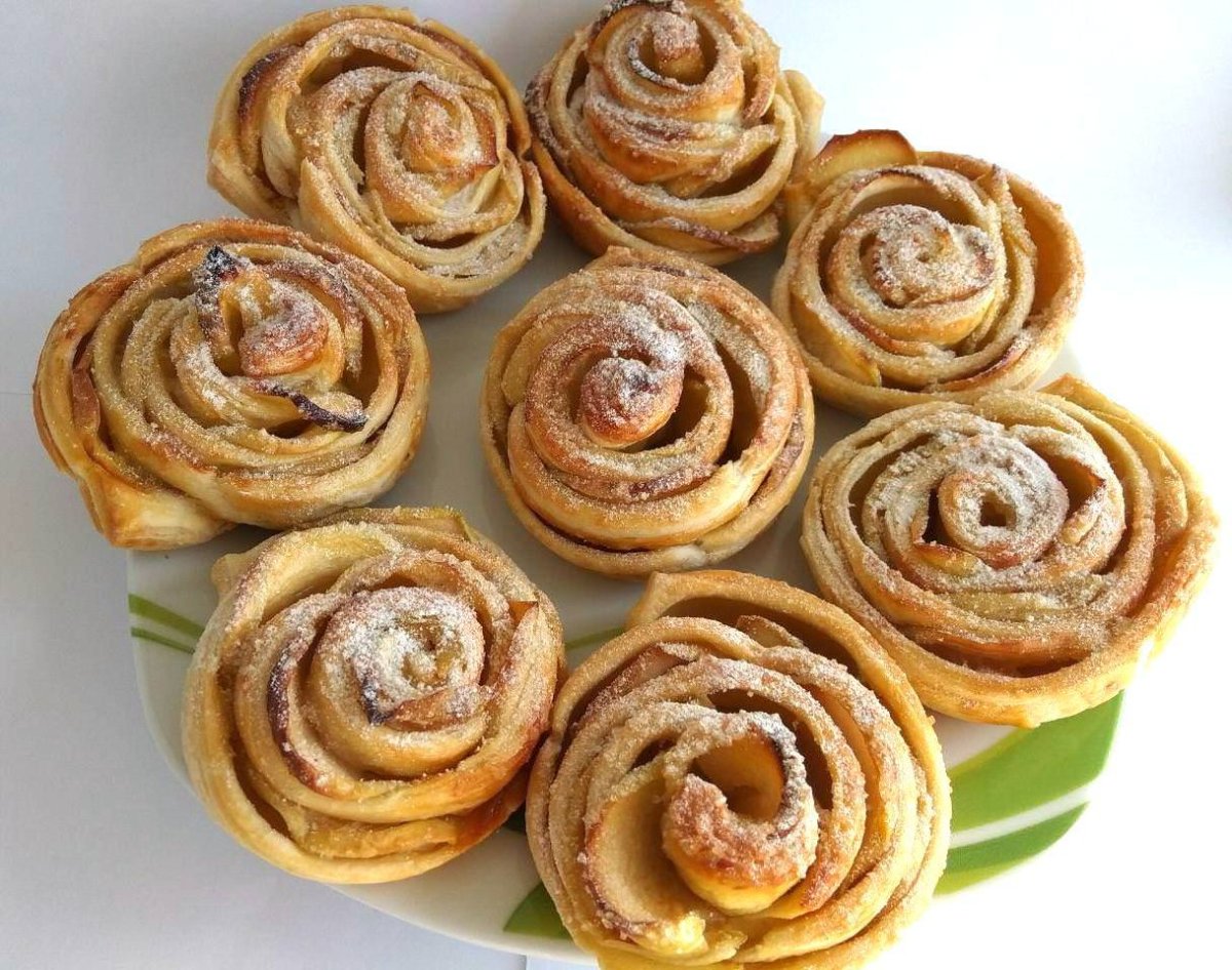Творожные розочки с белковым кремом