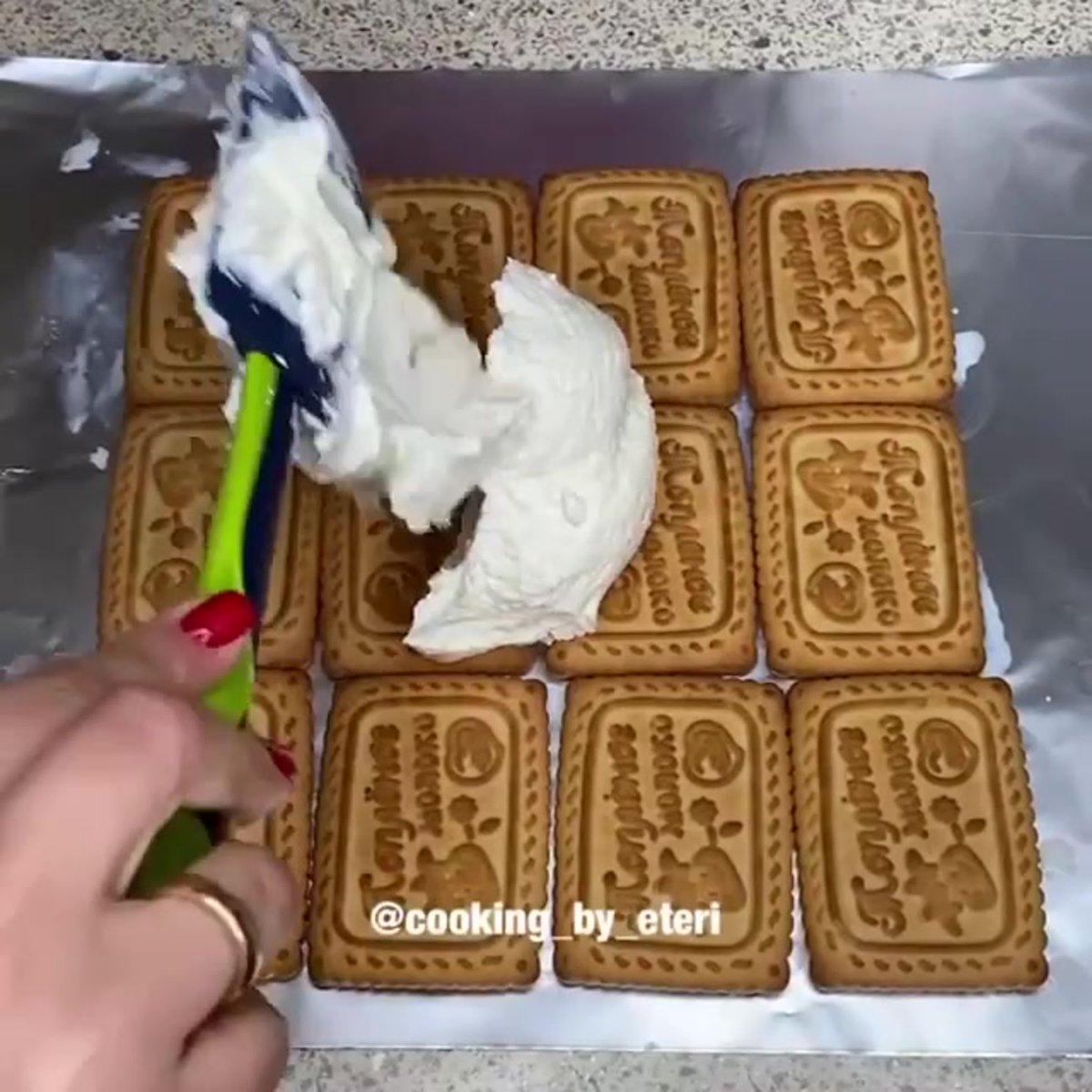 Торт из печенья и творога
