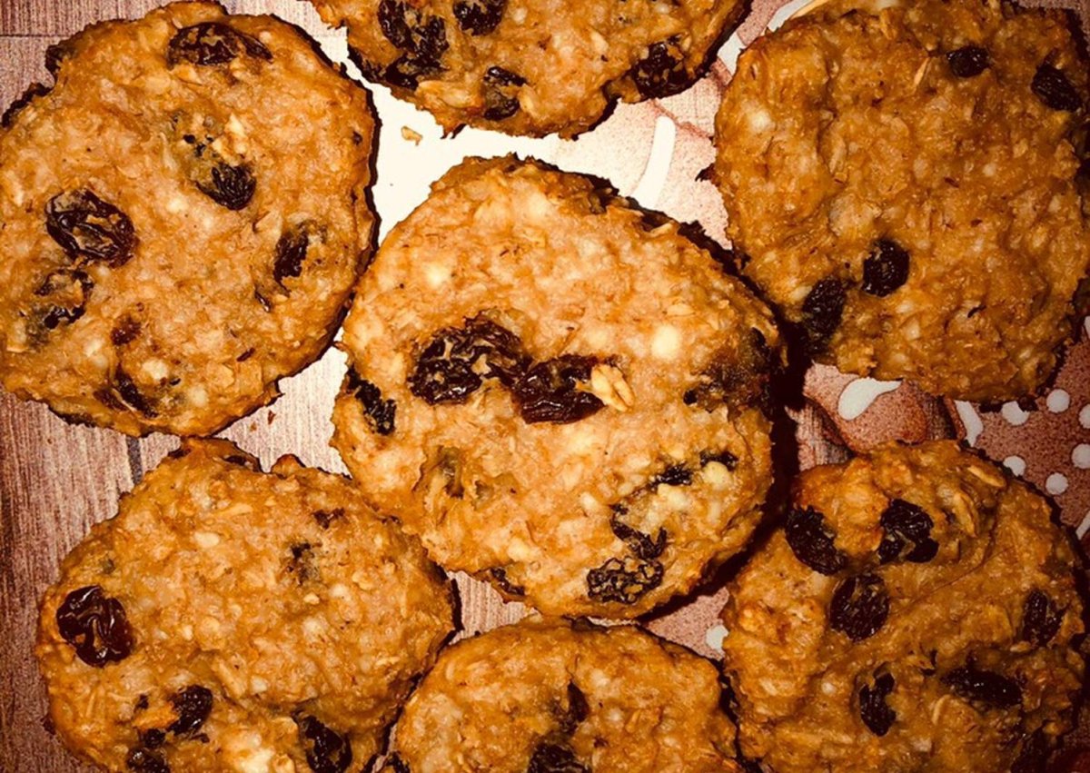 4 Шт овсяное печенье и сыр с тарелками