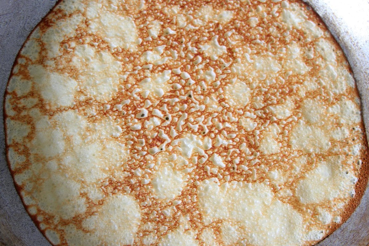 Блины с творогом и медом