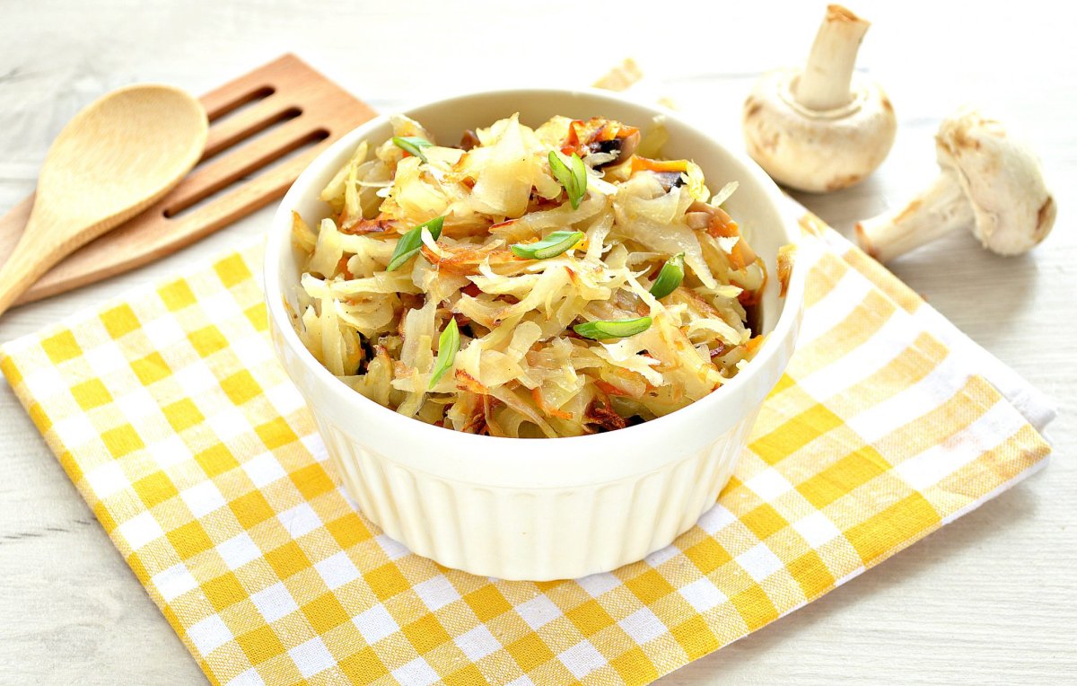 Квашеная капуста с грибами