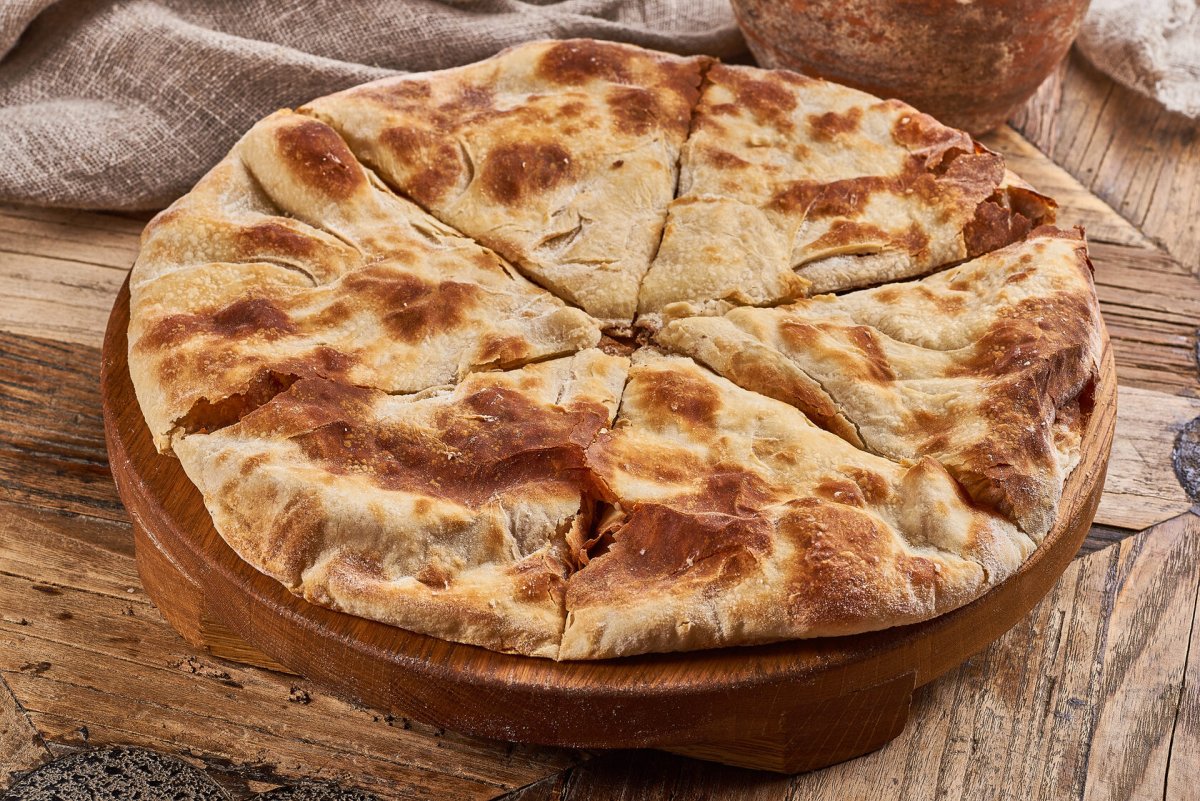 Мясной пирог кубдари