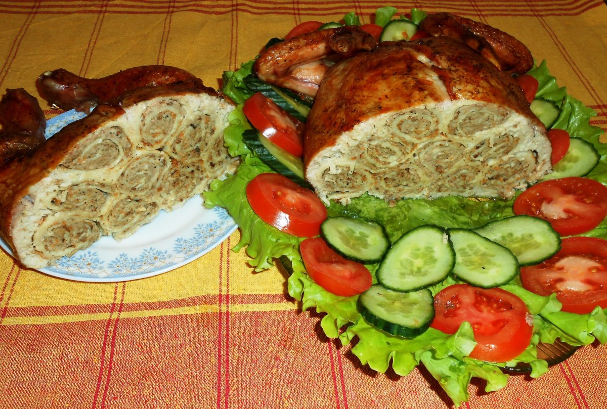 Украсить фаршированную курицу