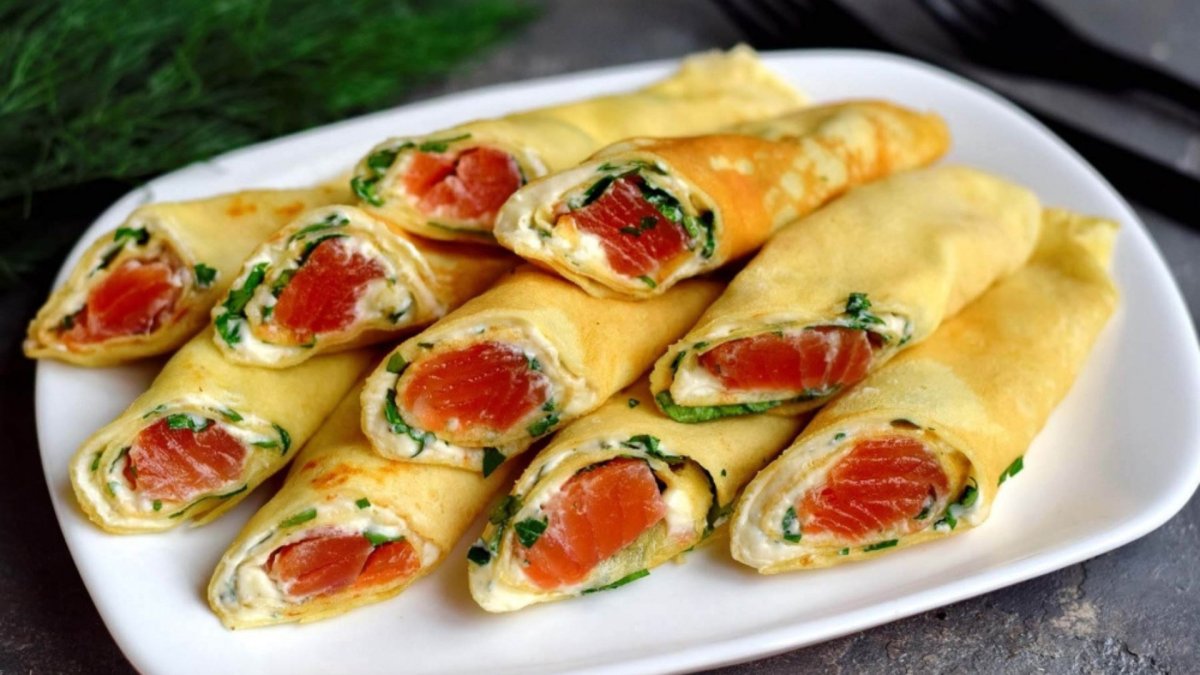 Блинчики с семгой и сливочным сыром