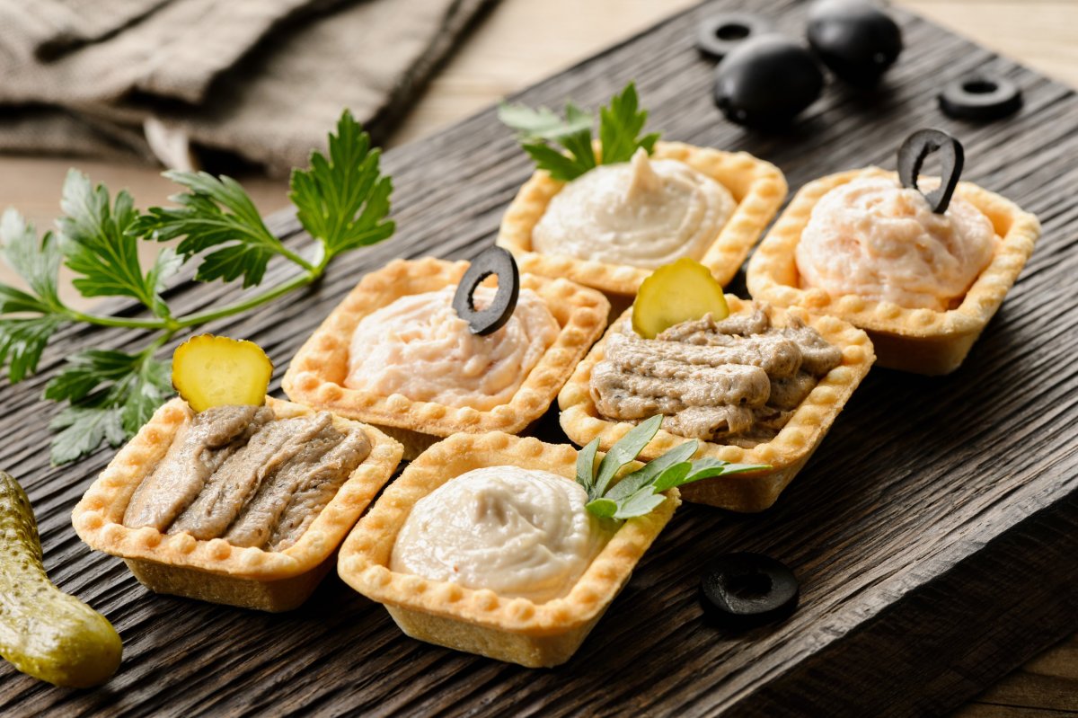 Блинчики с красной рыбой