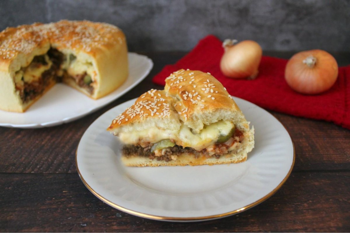 Мясной пирог чизбургер