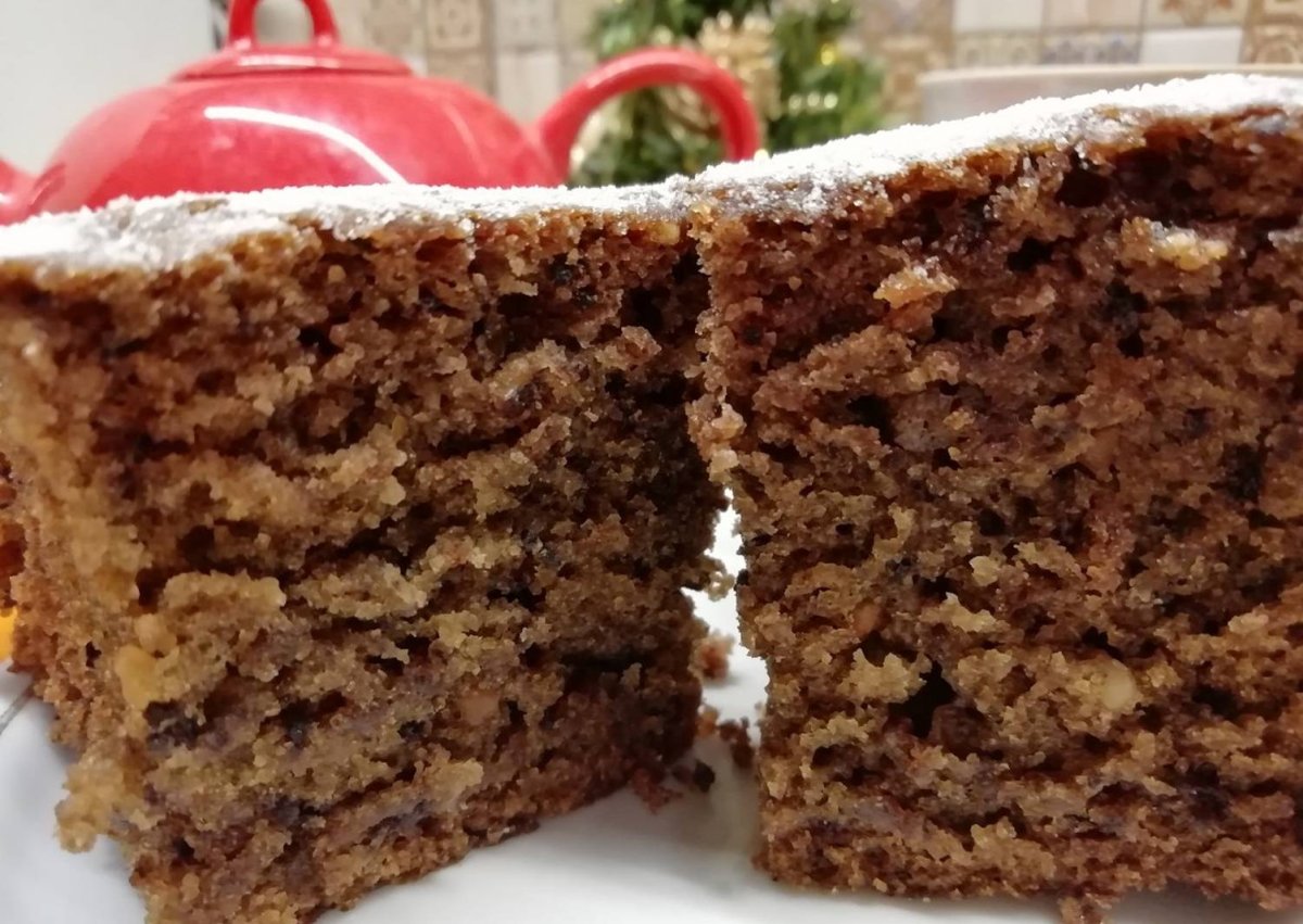 Пирог с заварным кремом и вишней
