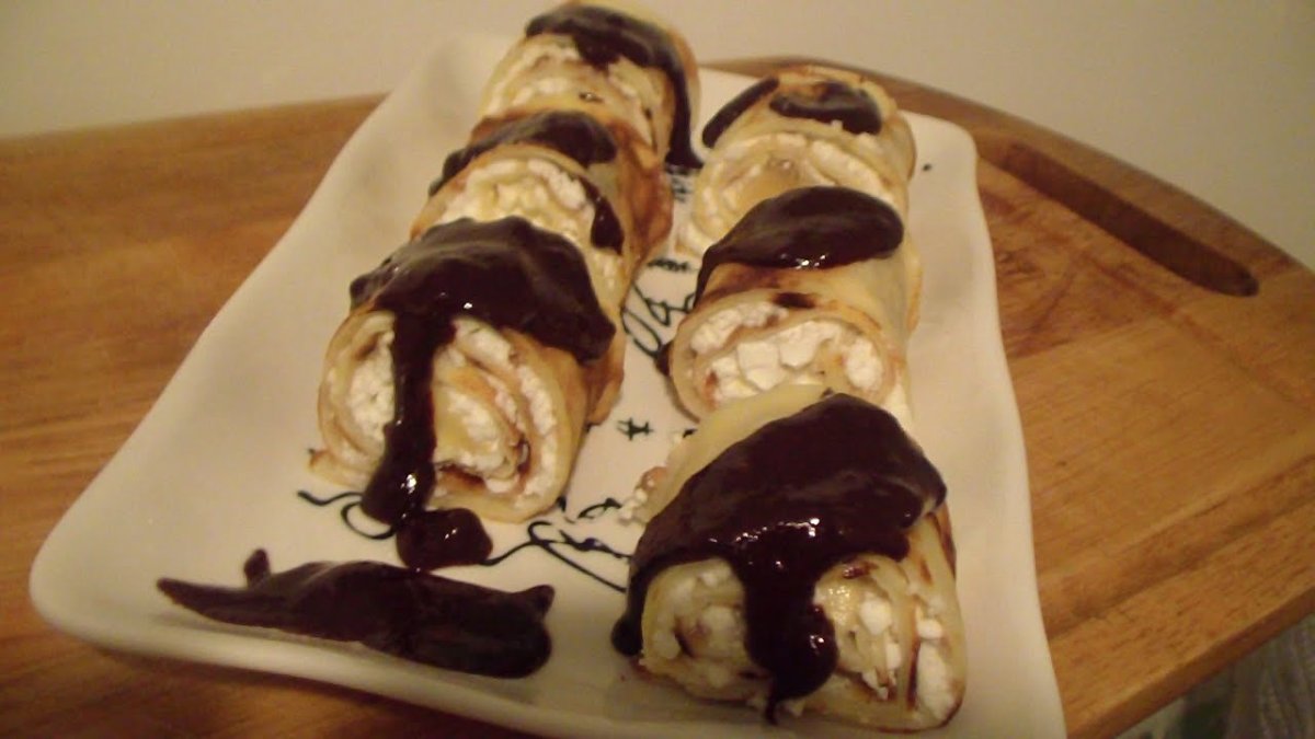 Блины с семгой и творожным сыром