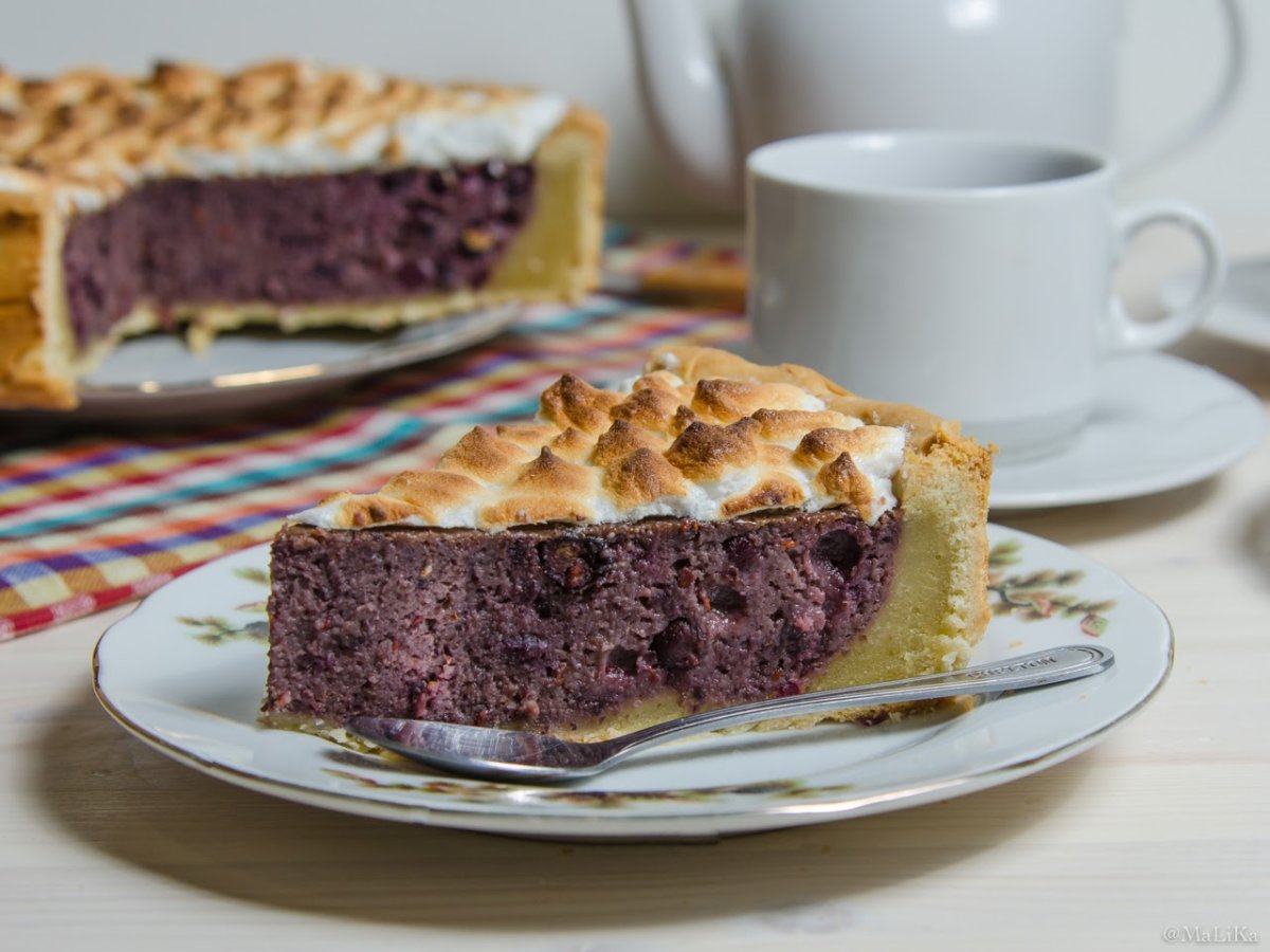 Пирог с шампиньонами