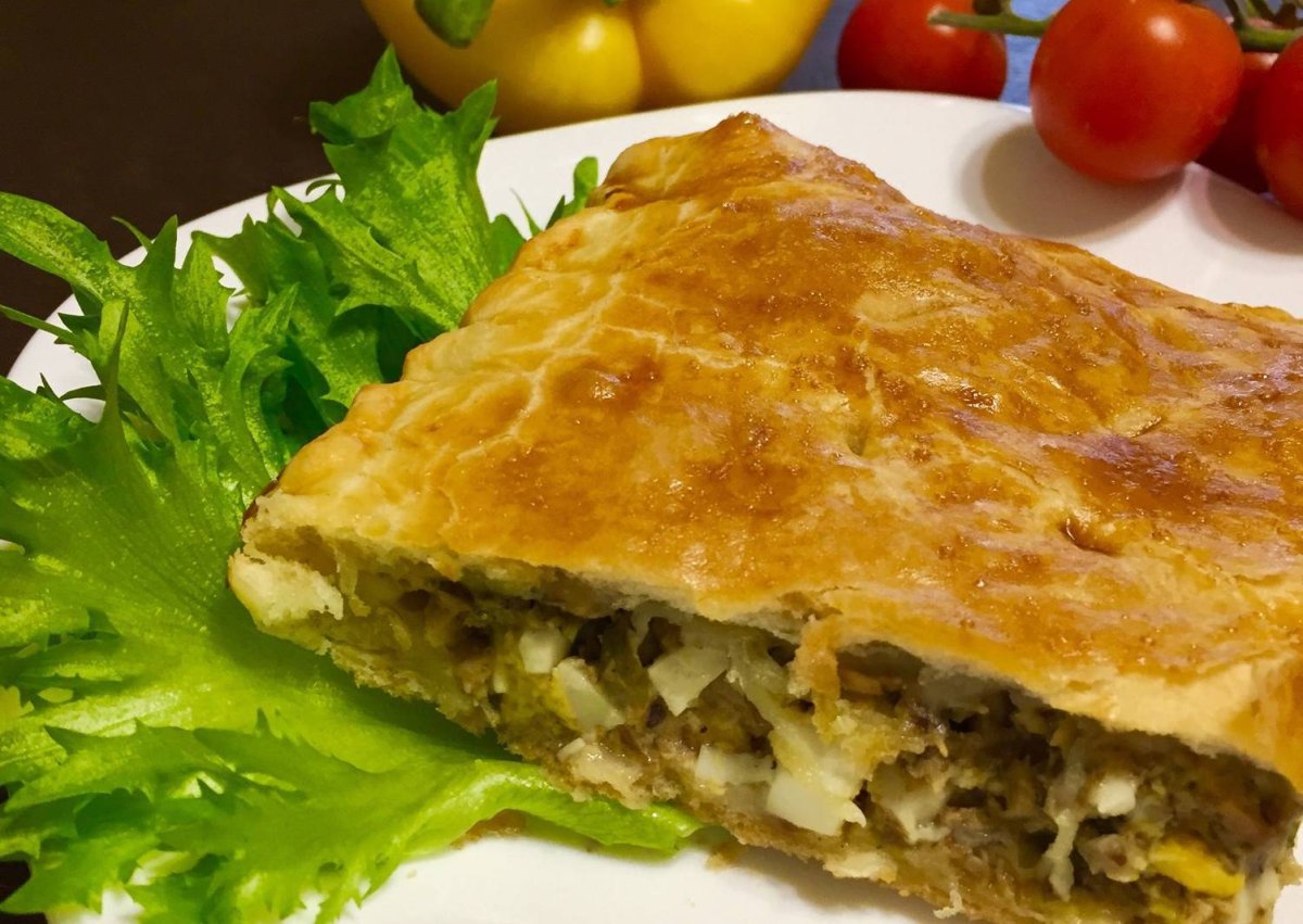 Пирог с рыбными консервами