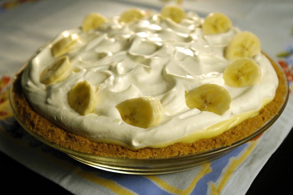 Шарлотка с яблоками в мультиварке