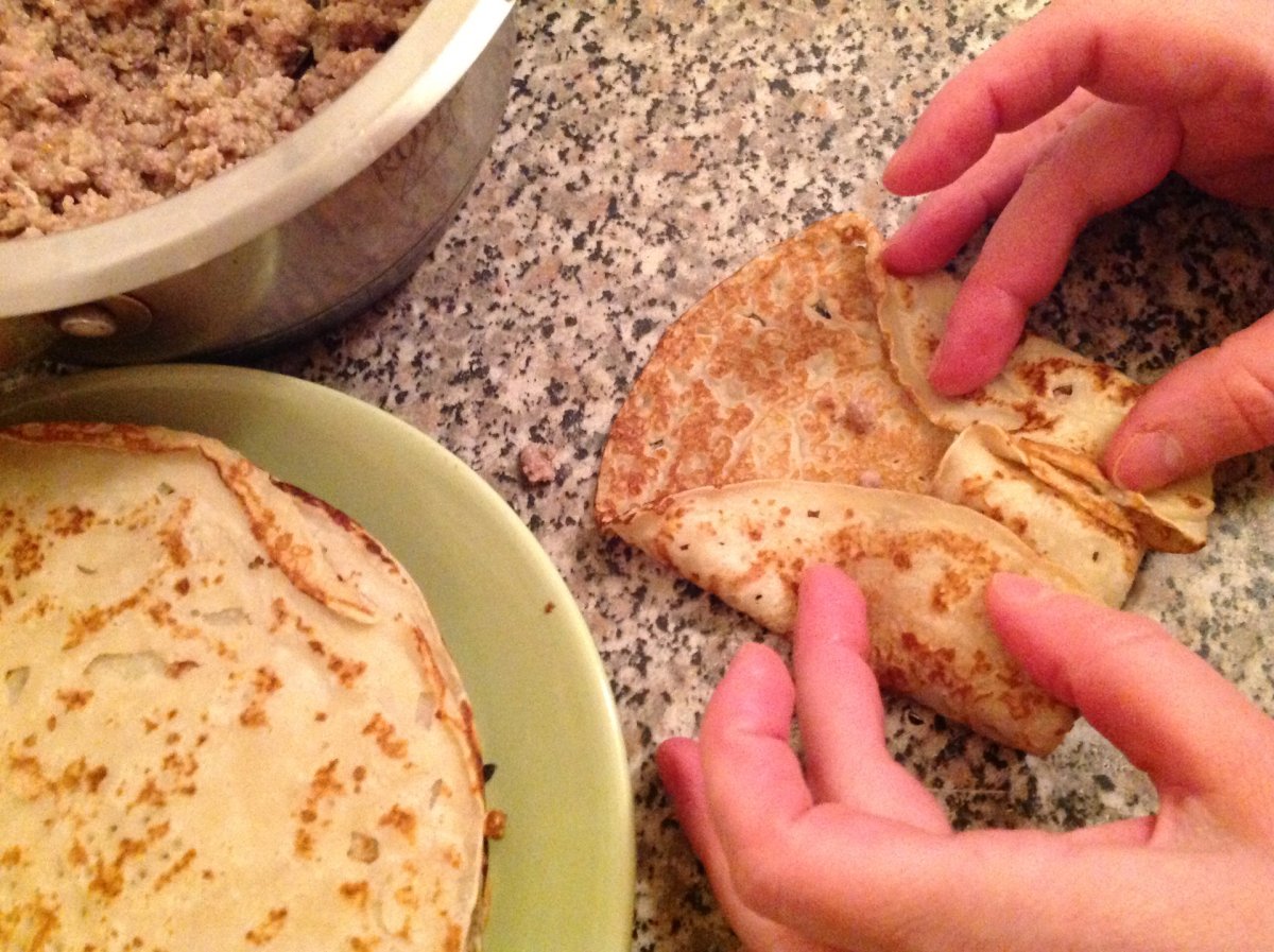 Блины фаршированные мясом