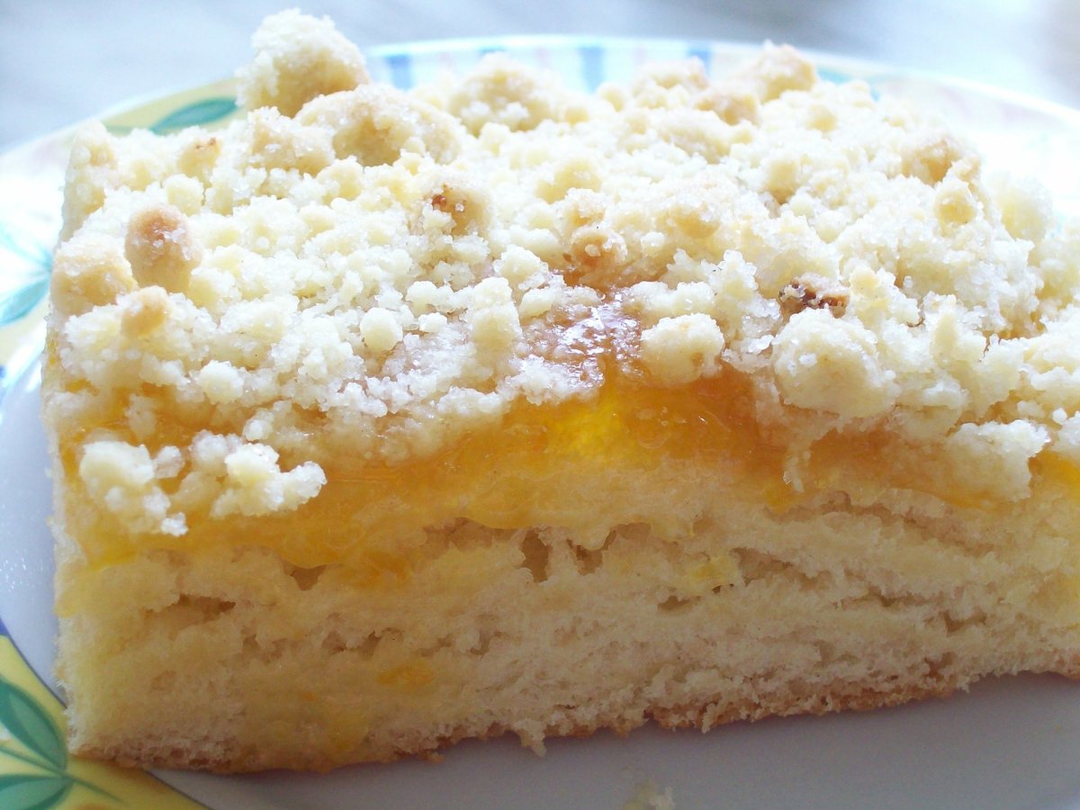 Песочный пирог с клубникой