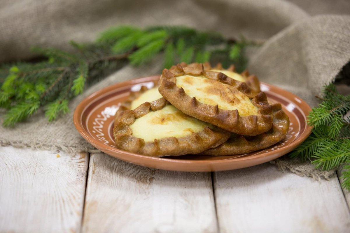 Карельская калитка с картофелем