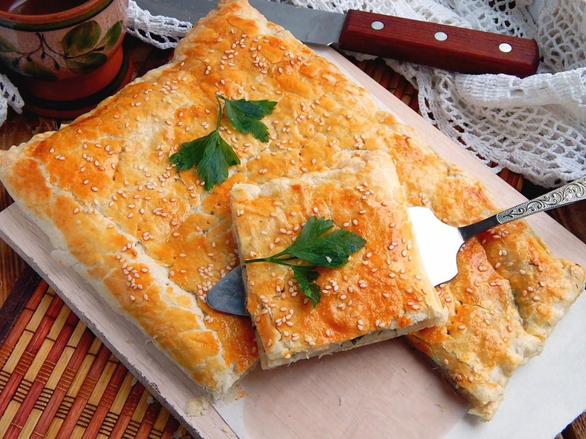Открытый пирог с картошкой в духовке