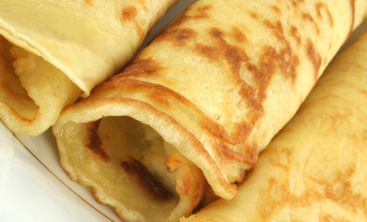 Блинчики с яйцом и луком