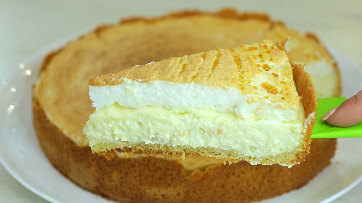 Вкусный нежный пирог с простыми ингредиентами