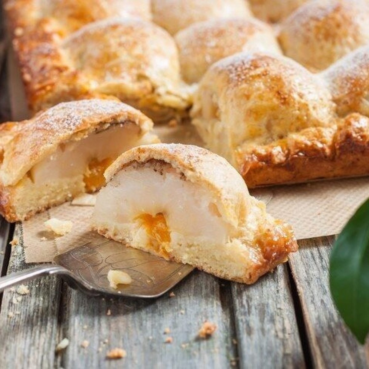 Пирог с курагой