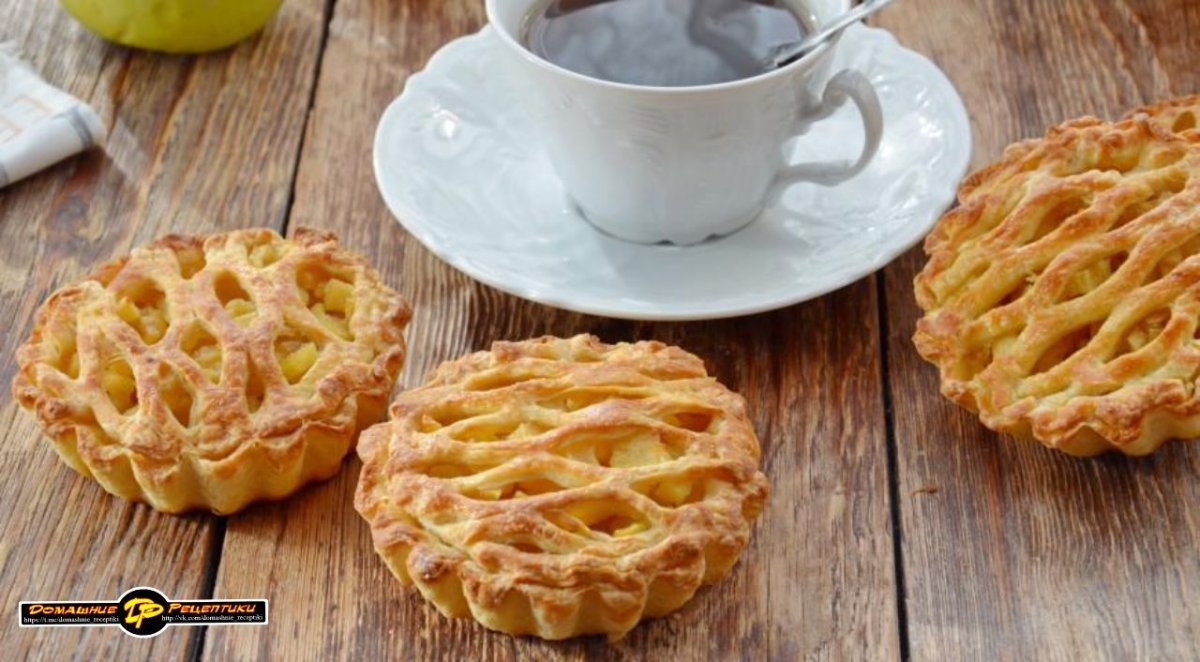Красивые слойки с яблоками