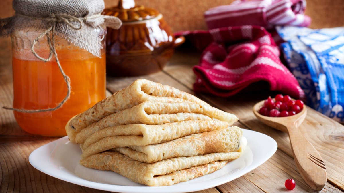 Масленица блины с медом