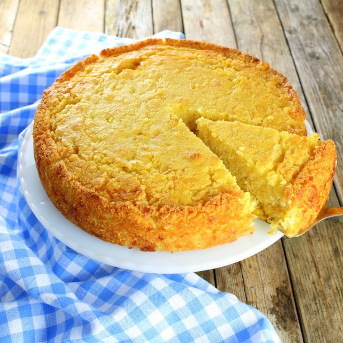 Кукурузный манник с яблоками.