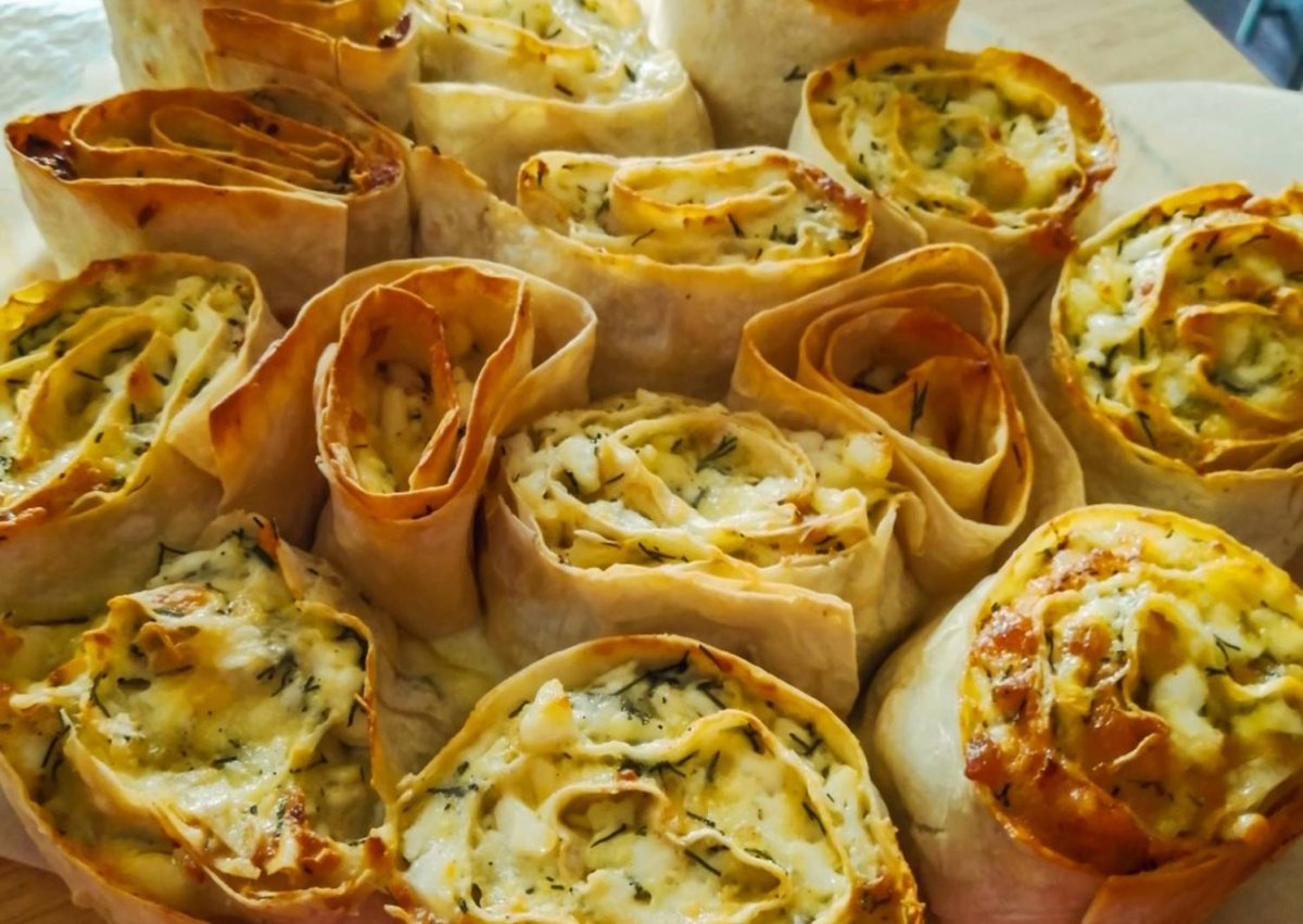 Пирог из лаваша с сыром