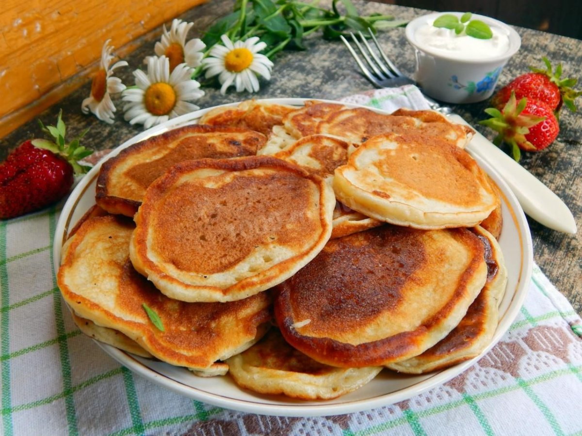 Панкейки на кислом молоке пышные
