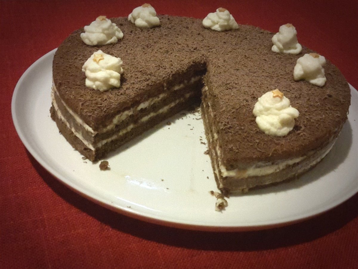 Красивая шарлотка