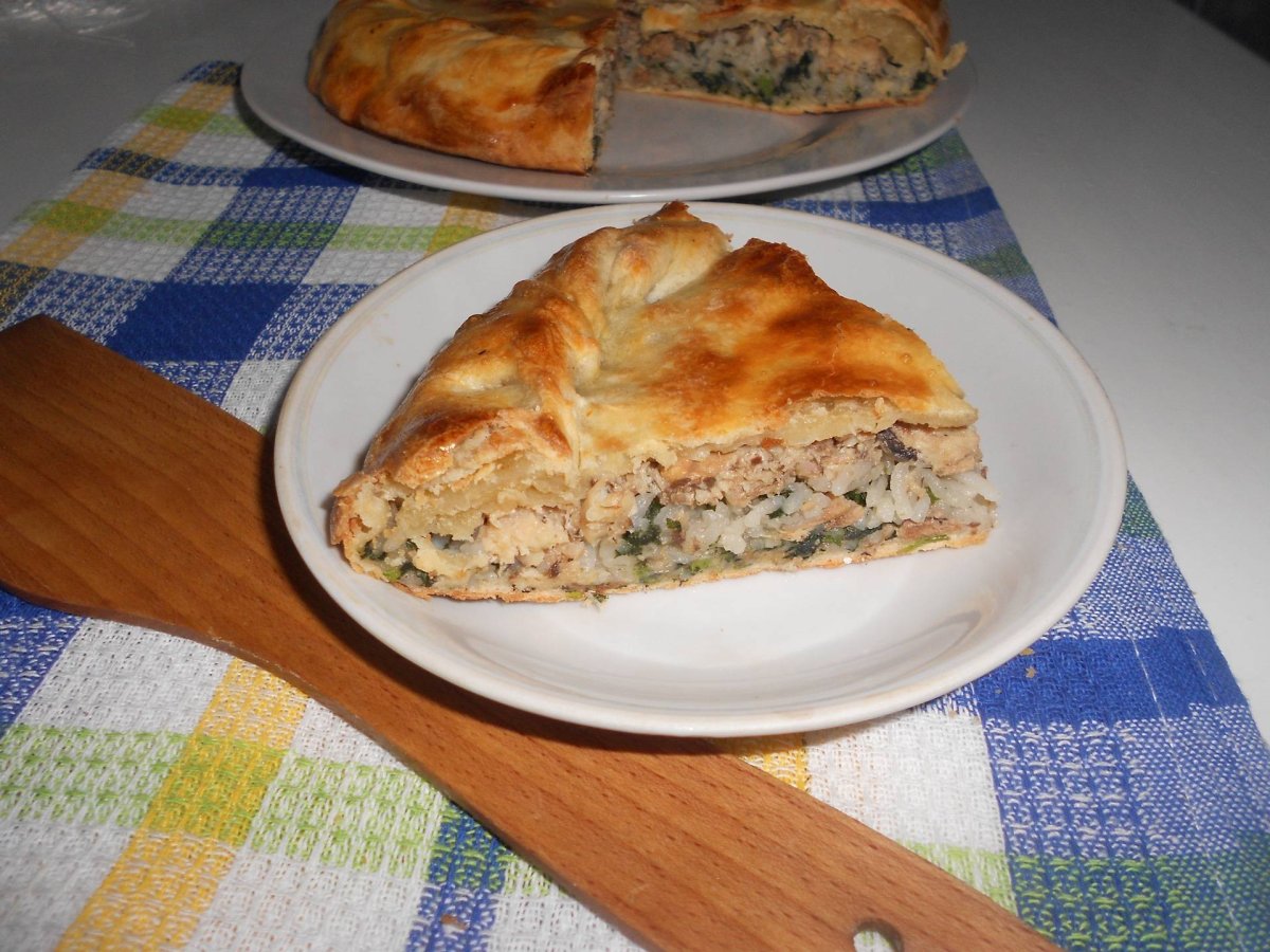 Рыбный пирог с рисом