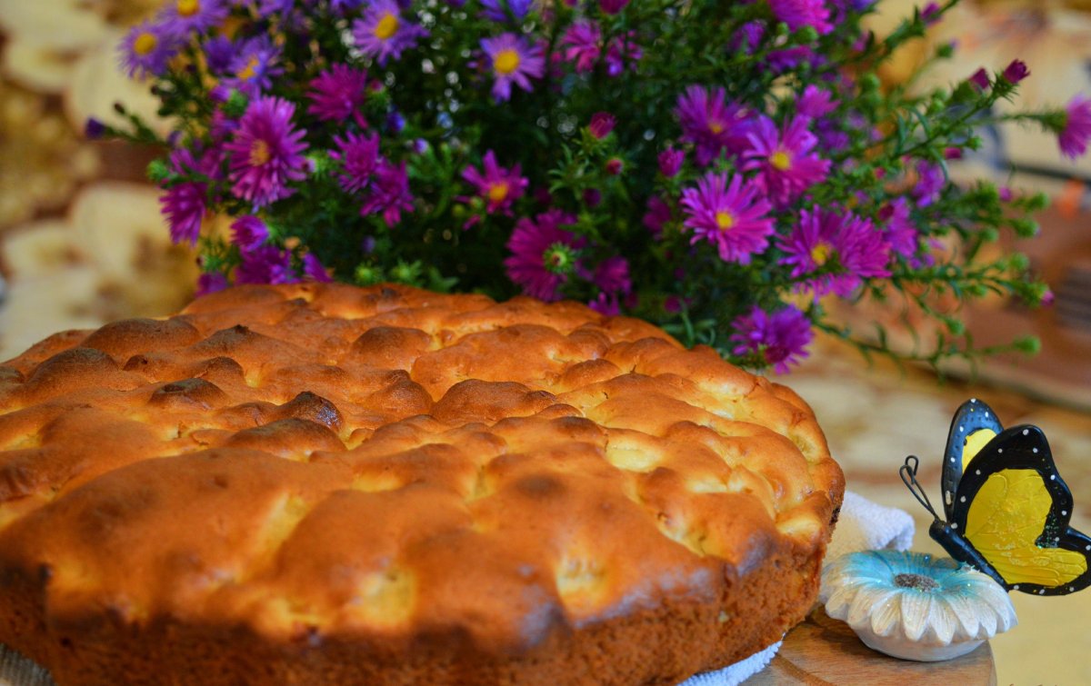 Коврижка с яблоками