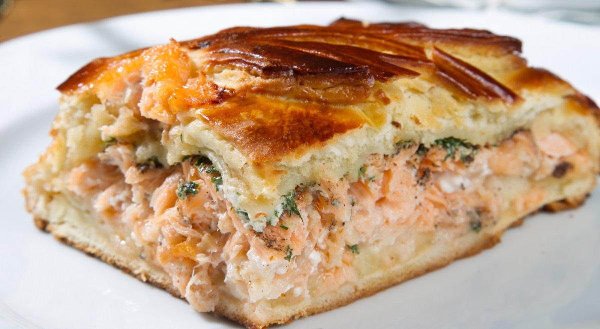 Пирог с зеленым луком и яйцом