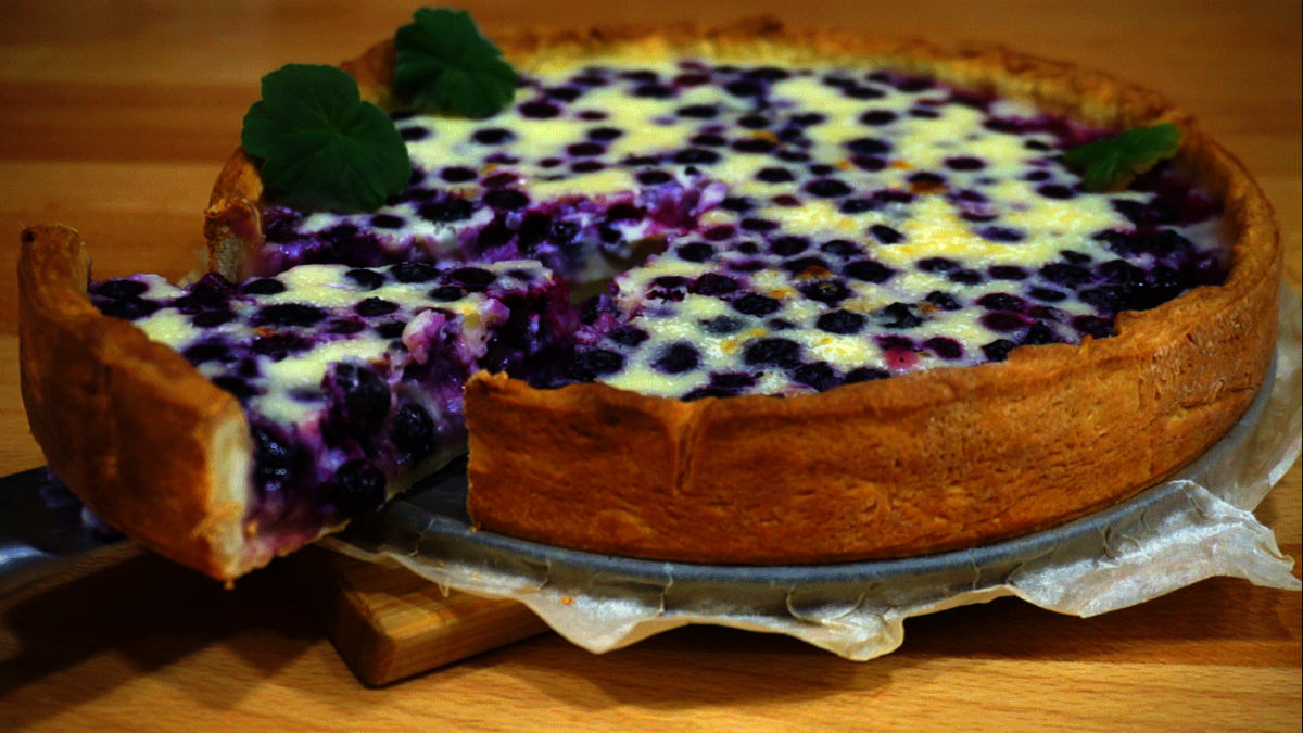 Пирог жульен с курицей и грибами