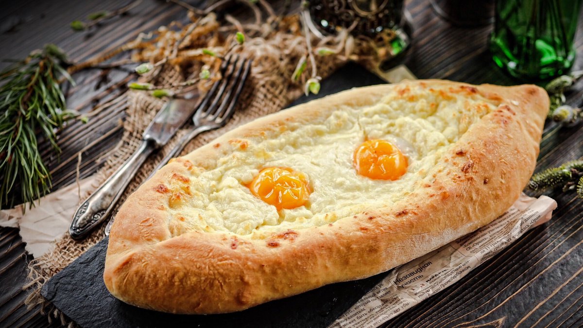 Хачапури аджарски